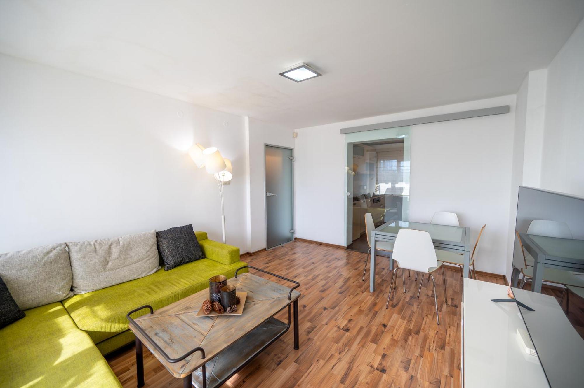 Bright 1bdr With Balcony * Sofia